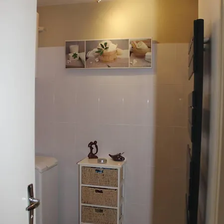 Spacieux T2 Avec Parking Privatif Proche Du Port Et De La Plage-4rm217 Apartment *